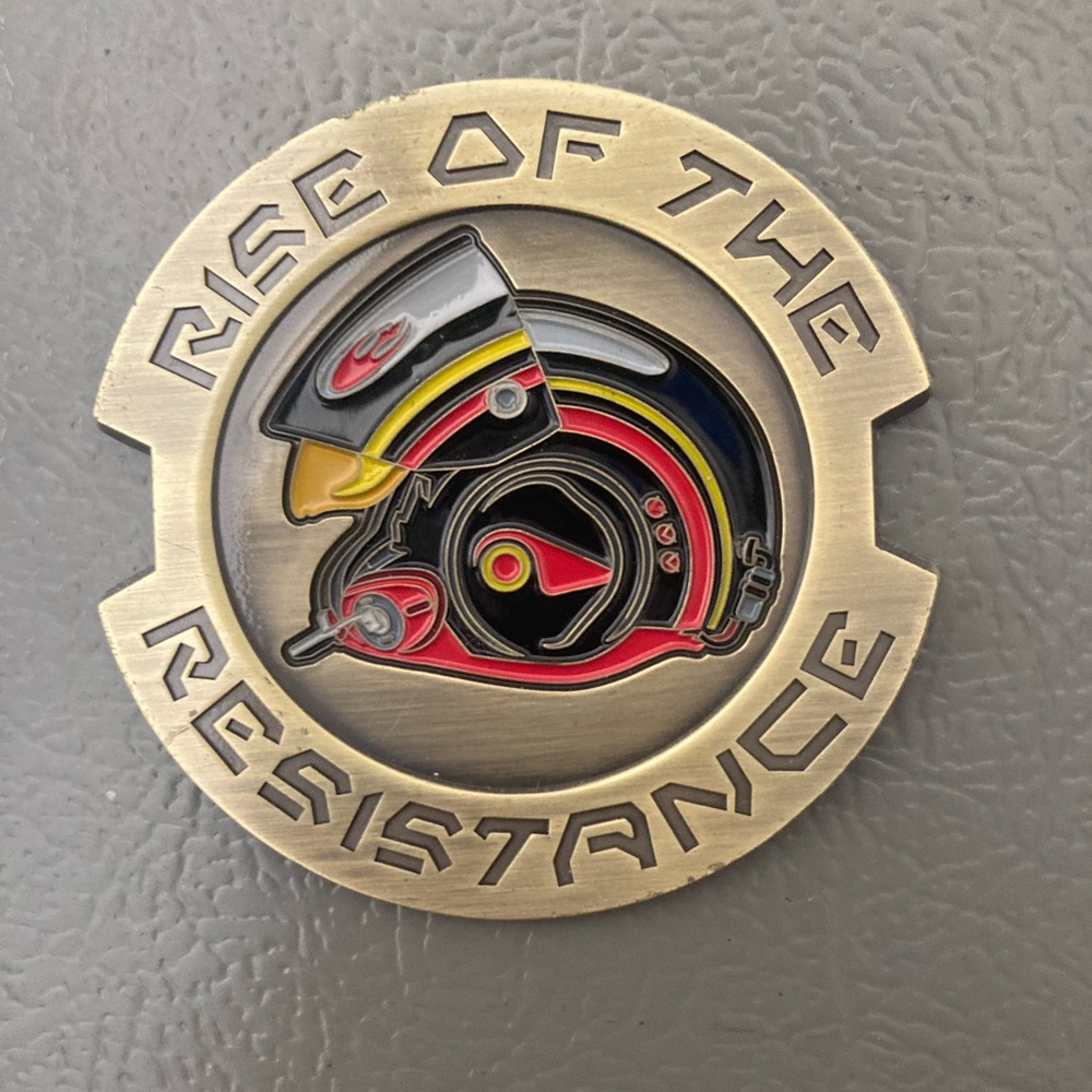 Disney star wars Rise of the Resistance Enamel pin magnet